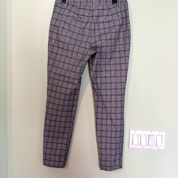 Checked slacks - Picture 7 of 7